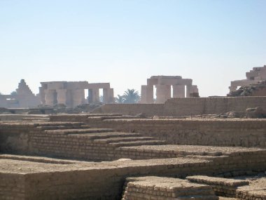 Lüks Mısır 'daki karnak tapınağı 