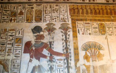 Lüks Mısır 'daki karnak tapınağı