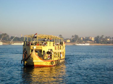 Lüks Mısır 'daki karnak tapınağı