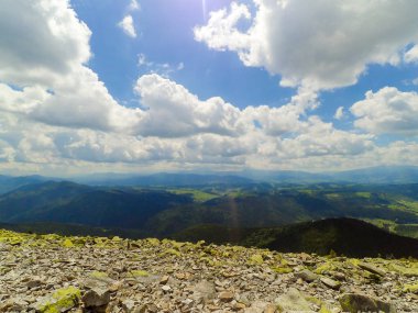 Ukrayna 'daki Karpat Dağları