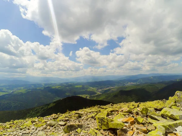 Карпатські Гори Україні — стокове фото