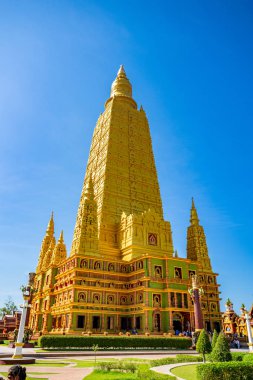 Wat Mahathat Watchiramongkhon, ya da bilinen adıyla Wat Bang Thong