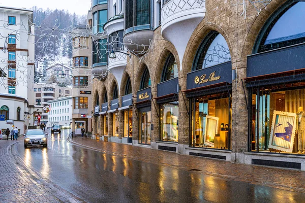 Saint Moritz Ελβετία Δεκεμβρίου 2019 Άποψη Όμορφων Αρχιτεκτονικών Κτιρίων Κατά — Φωτογραφία Αρχείου