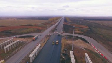 Yeni bir yol inşaatı