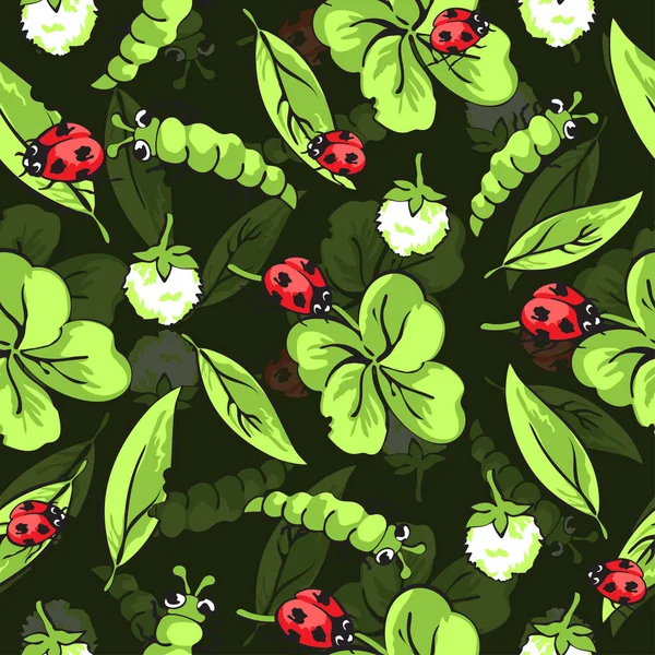 Cartoon hand drawing beetle ladybug and caterpillars, leaves and flowers of clover seamless pattern, vector background. Funny insects on a green backdrop. For fabric design, wallpaper — Stock Vector