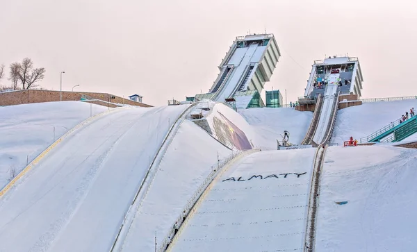 SUNKAR συγκρότημα Ski Jump. — Φωτογραφία Αρχείου