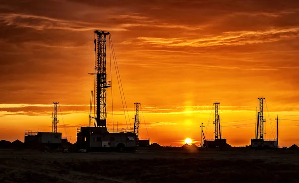 Kazakistan bozkırlarında Sunrise.