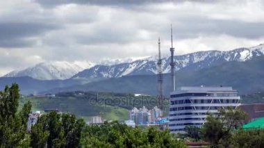 Trans-Ili Alatau Dağları.