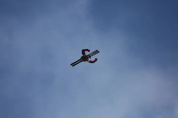 Uçuş Kayakçısı Almaty Serbest Stil Dünya Kupası Elemeleri Şubat 2020 — Stok fotoğraf