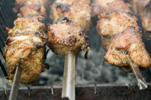 Izgarada Pişirilen Et