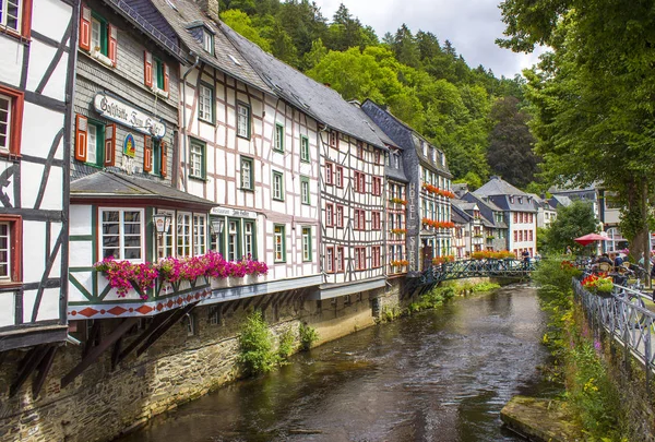 MONSCHAU, ALMANA