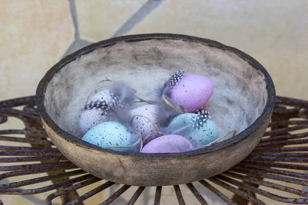 Colorful Eggs Clay Bowl Easter Decoration — Stock Photo, Image