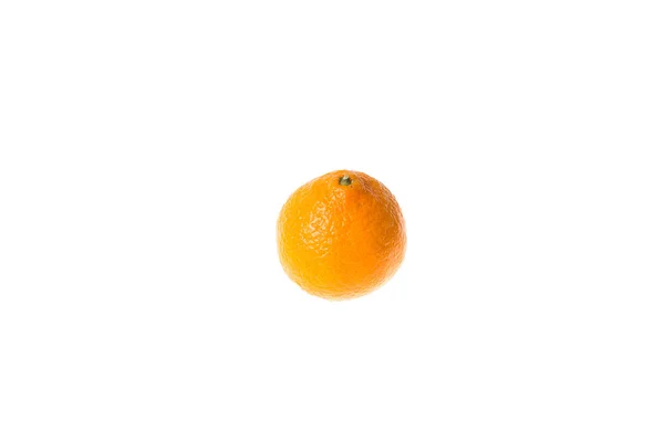 Frische saftige Mandarinen in strahlendem Weiß - Vitamindiät. — Stockfoto