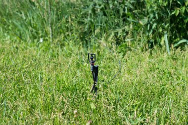 Eylem çim çim sulama sistemi.