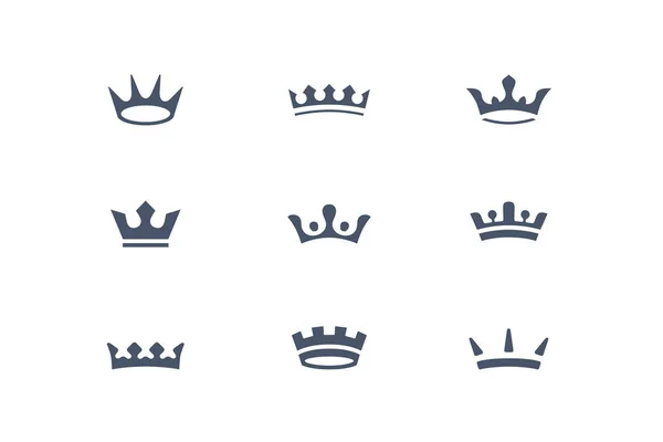 Set of royal crowns — Stock Vector