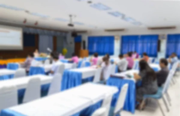 Enfoque borroso, sala de conferencias de formación en educación empresarial o reunión de seminarios de sala —  Fotos de Stock