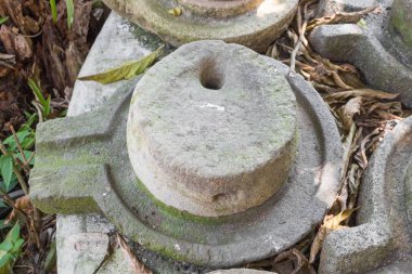 Taş değirmen, antik un fabrikası, eski mermer el değirmeni.