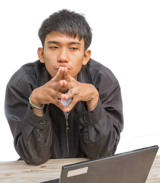 Genç bir adam portresi iş beyaz arka plan üzerinde düşünüyorum.