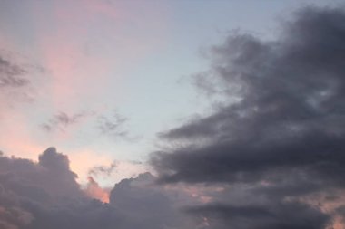  Sunrise, renkli gökyüzü ve bulut güzel doğa üzerinde 