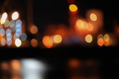 Gece ışık bokeh abstract, bulanık nehir refleks su renkli ile bulanıklık