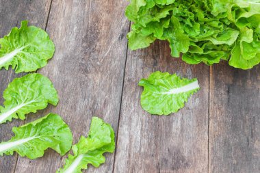 Çin lahanası organik sebze ahşap bir masa üzerinde