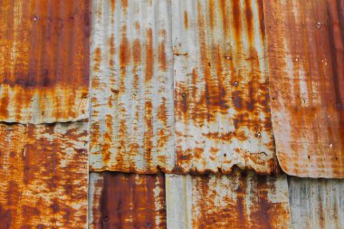 Çinko duvar desen. Paslı oluklu metal duvar doku.