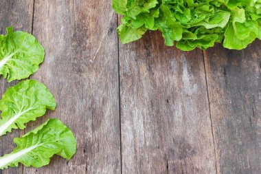 Çin lahanası organik sebze ahşap bir masa üzerinde