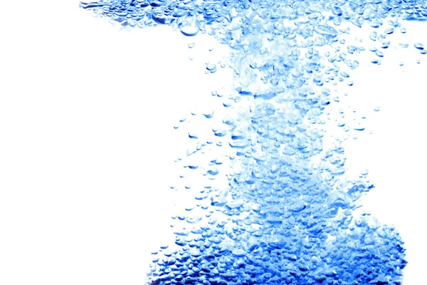 Water splash blauw met bubbels beweging van de lucht, op de witte pagina — Stockfoto