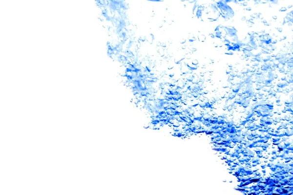 Vodní splash blue ukazují pohyb s bublinkami vzduchu, na bílém pozadí — Stock fotografie
