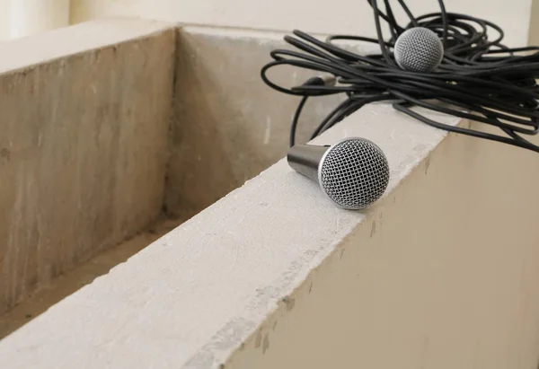Динамика микрофона Выберите фокус с малой глубиной резкости — стоковое фото