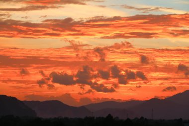 gökyüzü günbatımı ve hareket bulut, güzel renkli akşam natu