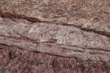 Stone cliff dağ dokusu, kaya zemininin yüzey uçurumu.