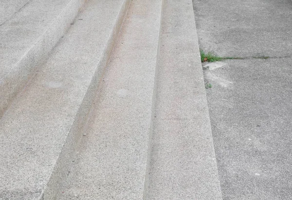 Trap oude steen terrazzo, marmeren vloer buiten gebouw — Stockfoto
