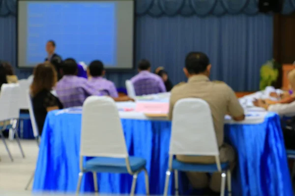 Conferência de treinamento de educação turva de borrão de negócios em reunião de seminário de sala — Fotografia de Stock