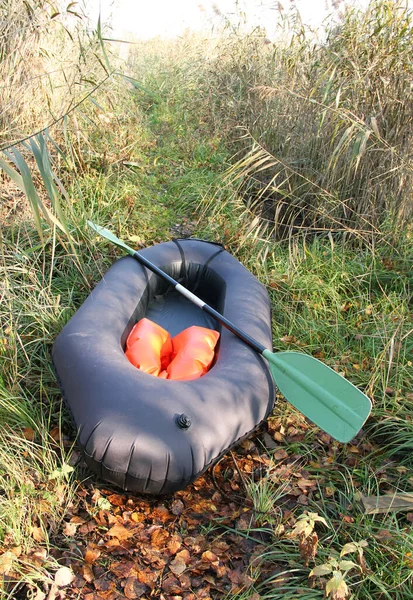 Small Packraft Type Inflatable Boat Reed Bank Pond — Stock Photo, Image