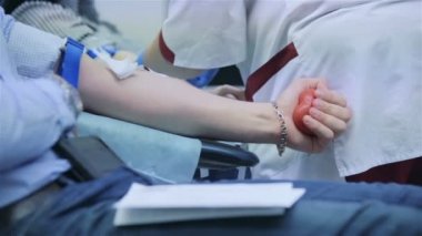 Tarafından erkek gönüllü kan bağışı