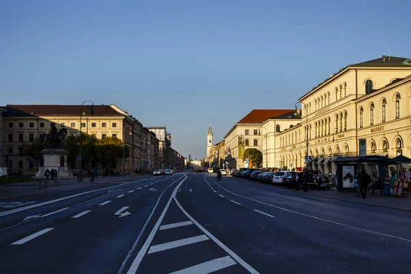 Annast House em Munique na Odeosplatz, Alemanha, 2015 — Fotografia de Stock