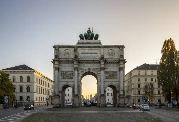 Victory Gate (Siegestor) em Munique, Alemanha, 2015 — Fotografia de Stock