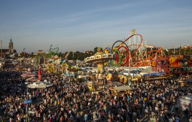 Oktoberfest fairgound 2016 Münih, Almanya,