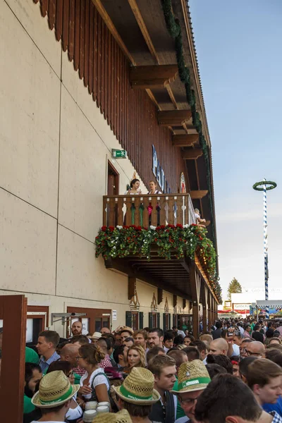 Winzerer Faehndl tent all'Oktoberfest di Monaco di Baviera, Germania, 2015 — Foto Stock