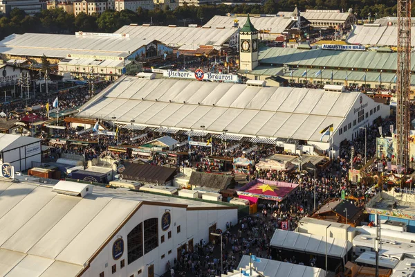 Oktoberfest fairgound a Monaco di Baviera, Germania, 2016 — Foto Stock