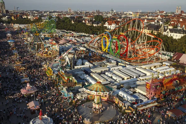 Oktoberfest fairgound 2016 Münih, Almanya,