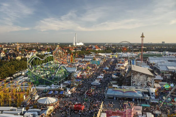 Oktoberfest fairgound 2016 Münih, Almanya,