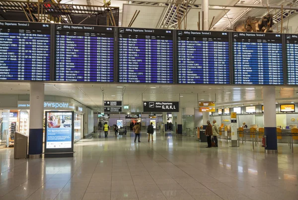 Uçuş programı tabela 2016, Münih, Almanya,