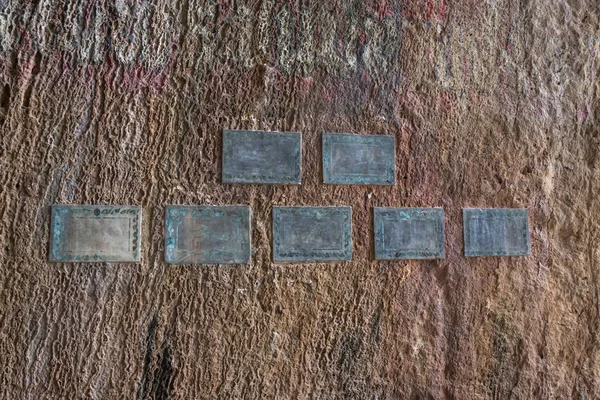 Yerdeki Antik tablet