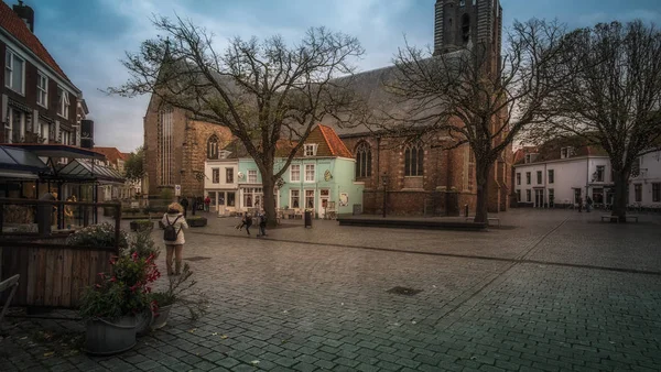Vlissingen, Zeeland, Hollanda/Hollanda - Kasım 2017: Şehrin merkezinde kilise Saint Jakob (Sint Jacobskerk)