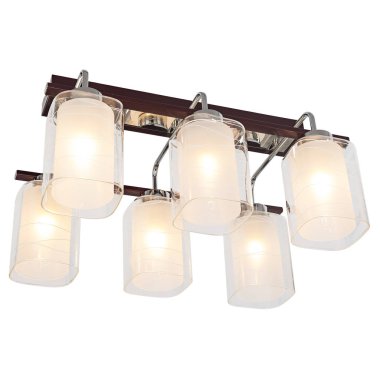 Beyaz arkaplanda izole edilmiş klasik tarzda avize