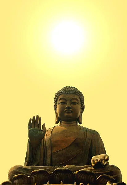 Tian Tan Buddha ou estátua de Buda Gigante no Mosteiro de Po Lin Ngong — Fotografia de Stock
