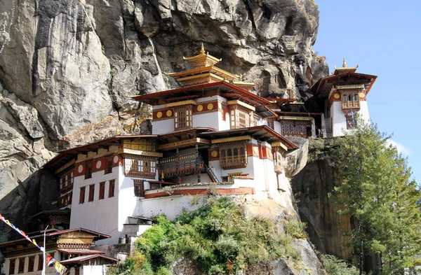 Taktshang Goemba vagy Tiger's nest kolostor, Paro, Bhután. — Stock Fotó