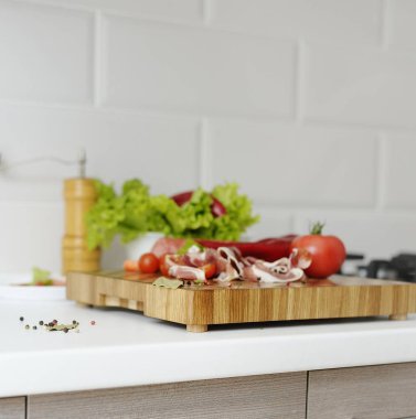 Mutfakta yemek pişirme süreci